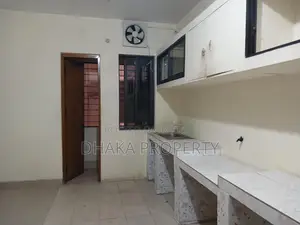গুলশান এলাকায় ২৮০০ বর্গফুটের চমৎকার লোকেশনে অফিস ভাড়া