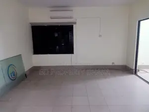 বনানীতে ২৫৫০ বর্গফুটের চমৎকার অফিস স্পেস ভাড়া হবে