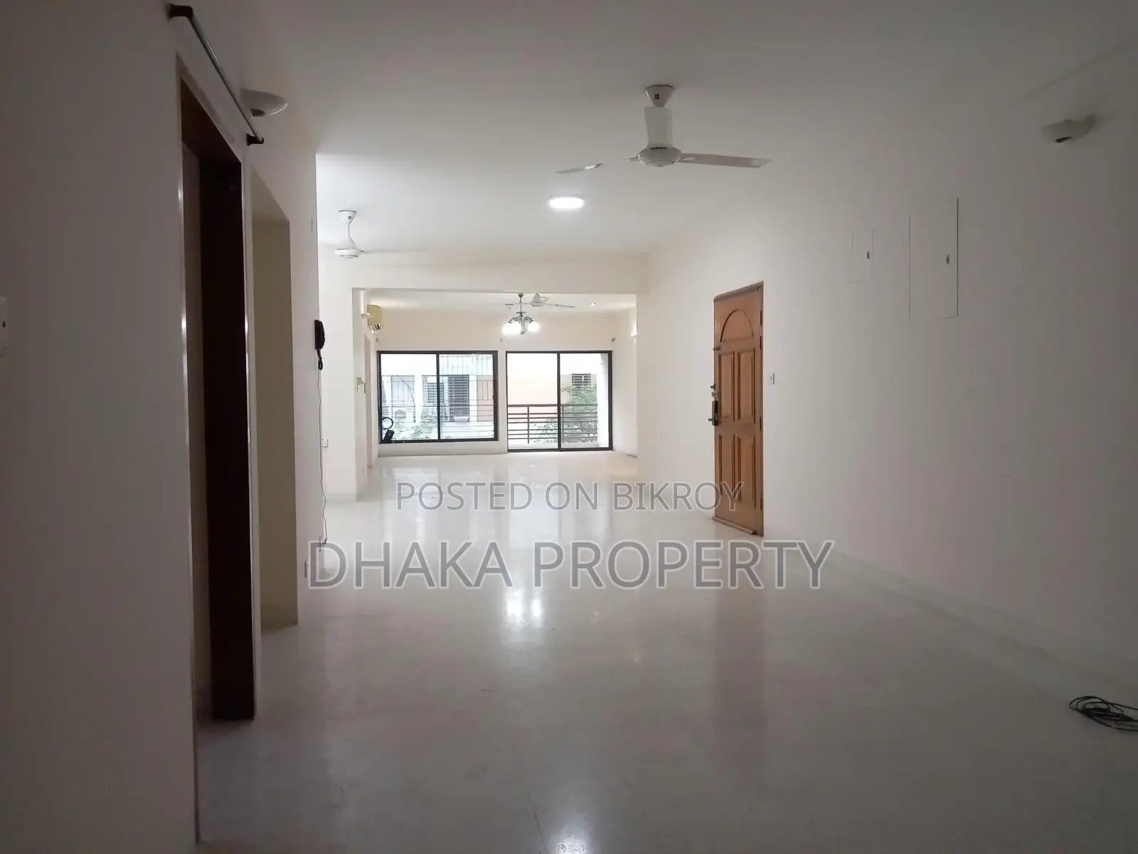 3300-Sqft Semi Furnished 4 Bedrooms Apartment Rent in Baridhara