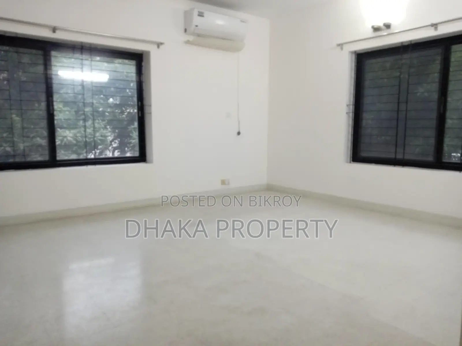 3300-Sqft Semi Furnished 4 Bedrooms Apartment Rent in Baridhara