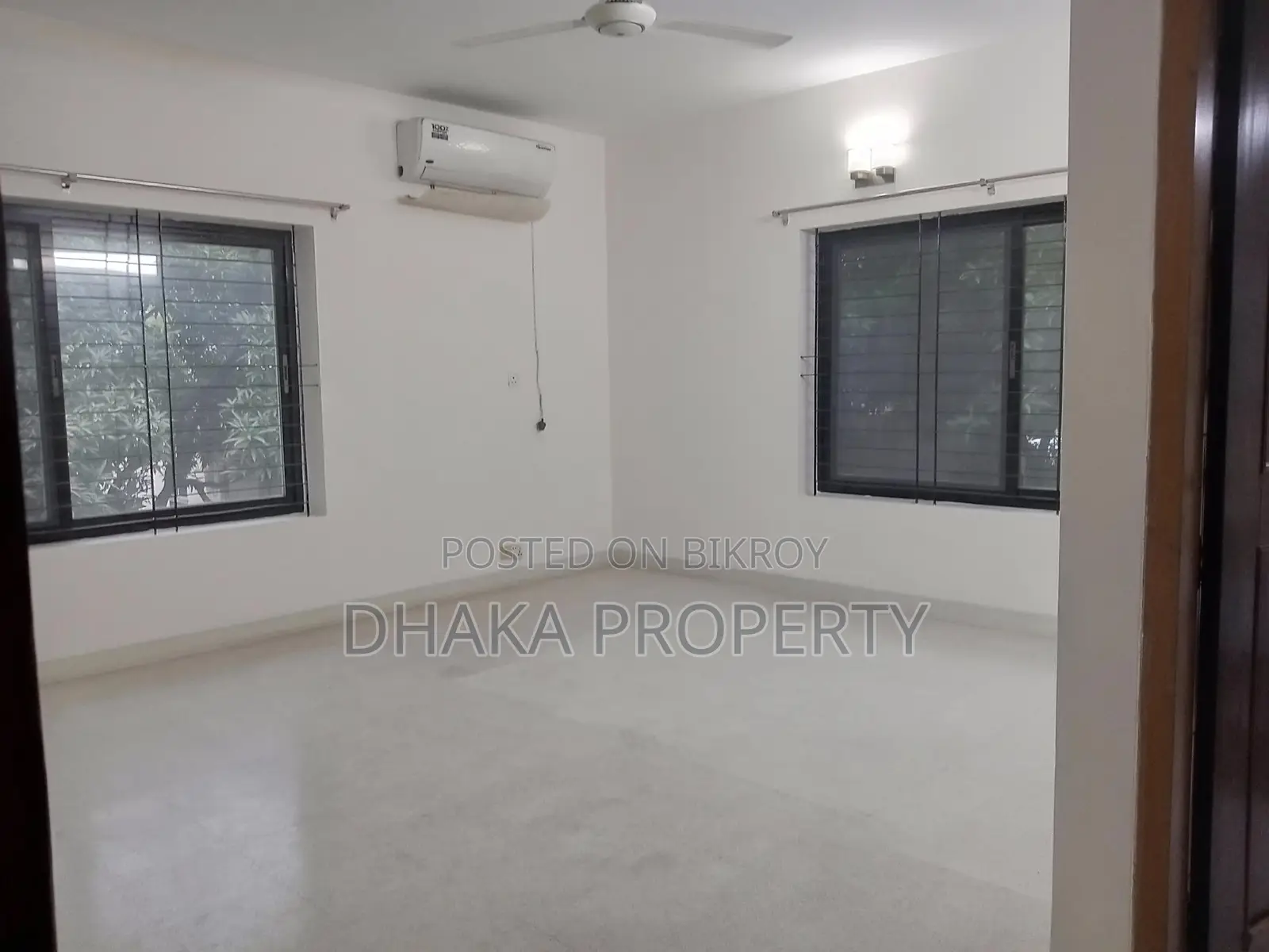 3300-Sqft Semi Furnished 4 Bedrooms Apartment Rent in Baridhara