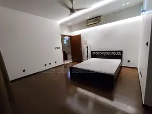 বারিধারায় ৭,৫০০ বর্গফুটের ফার্নিশড ৫ বেডরুমের বিলাসবহুল অ্যাপার্টমেন্ট ভাড়া