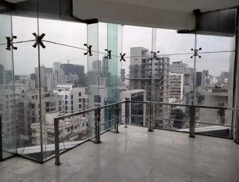 বনানীতে ১৮০০ বর্গফুট বাণিজ্যিক স্পেস ভাড়া