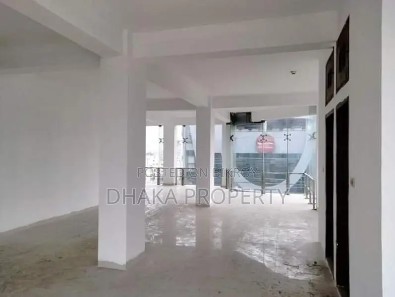 বনানীতে ১৮০০ বর্গফুট বাণিজ্যিক স্পেস ভাড়া