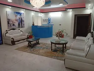 গুলশান-১ এ ২৪০০ বর্গফুটের আনফার্নিশড রেসিডেন্স বিল্ডিং অফিস ভাড়ার জন্য
