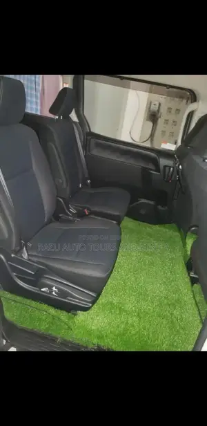 ভাড়ার জন্য হাইব্রিড নোয়াহ