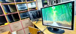 Warranty সহ Samsung Led Monitor ১৮ Inch 100% ফোল ফ্রেশ কন্ডিশন