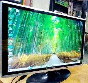 Warranty সহ Samsung Led Monitor ১৮ Inch 100% ফোল ফ্রেশ কন্ডিশন