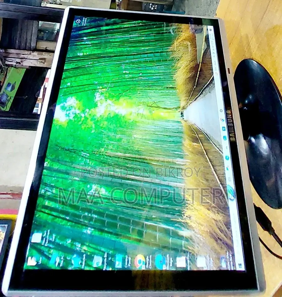 Warranty সহ Samsung Led Monitor ১৮ Inch 100% ফোল ফ্রেশ কন্ডিশন
