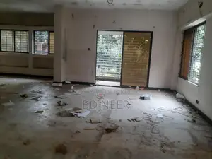 5500 Sq Ft 1ST Floor Available For Rent in Banani Area