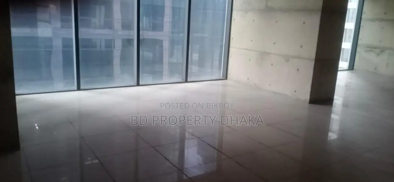 ৬২০০ বর্গফুটের বাণিজ্যিক ওপেন স্পেস ভাড়ার জন্য