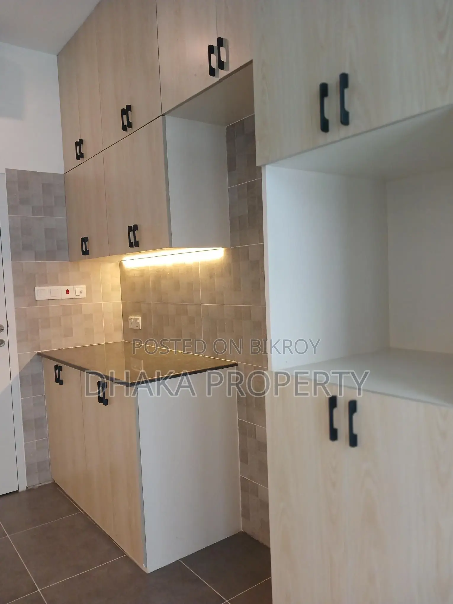 3900sqFt.Brand New Semi Furnish Apartment Rent At Baridhara DMZ.