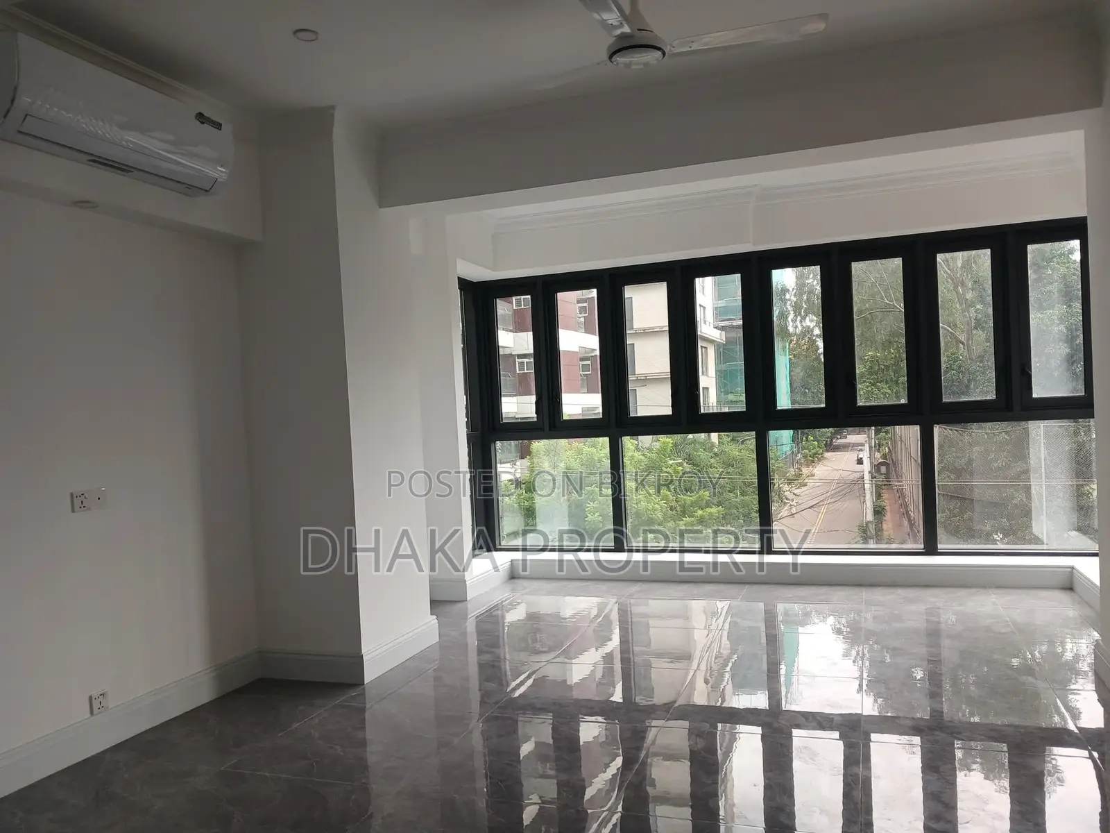 3900sqFt.Brand New Semi Furnish Apartment Rent At Baridhara DMZ.