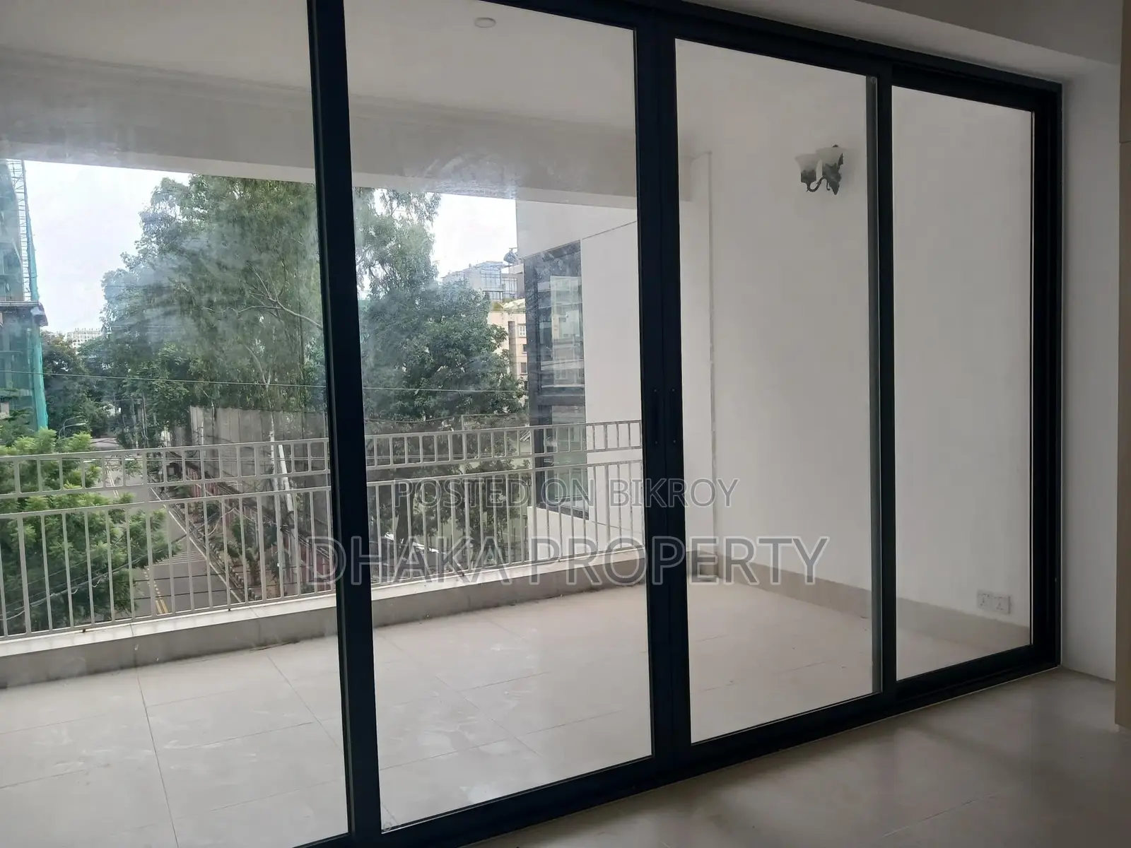 3900sqFt.Brand New Semi Furnish Apartment Rent At Baridhara DMZ.
