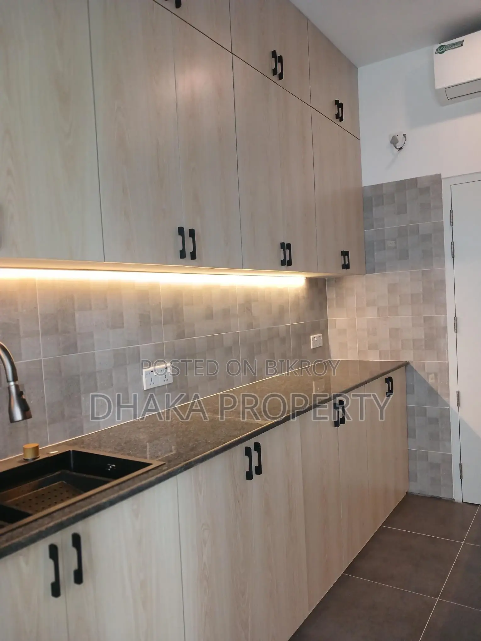 3900sqFt.Brand New Semi Furnish Apartment Rent At Baridhara DMZ.
