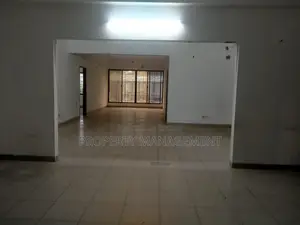 গুলশান ২-এ ২৭০০ বর্গফুটের অফিস স্পেস ভাড়া হবে, চমৎকার ভিউ