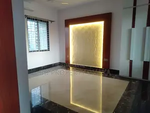 গুলশানে ৩৮০০ বর্গফুটের ৪ বেডরুমের জিম/পুল সুবিধাসহ চমৎকার অ্যাপার্টমেন্ট ভাড়া