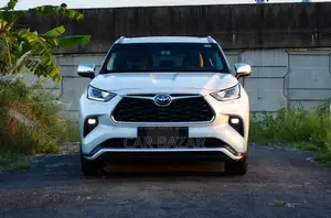 Toyota Highlander LUXURY SUV 7SEATER 2023