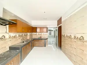 বসুন্ধরায় ভাড়ার জন্য ৪ বেডরুমের অ্যাপার্টমেন্ট