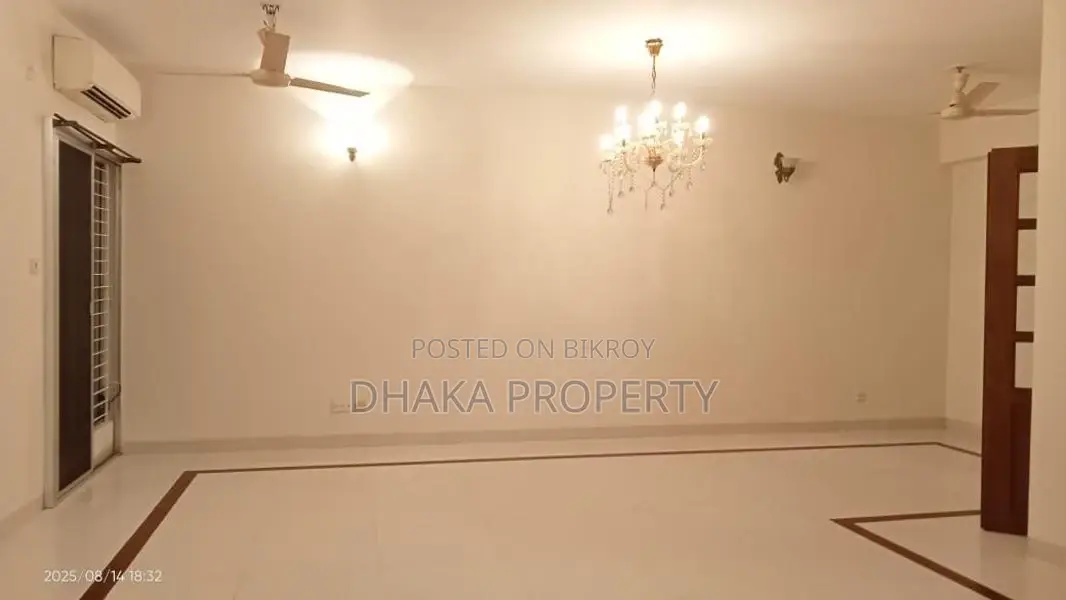 2275SqFt.3Bed Flat Rent at Gulshan Area