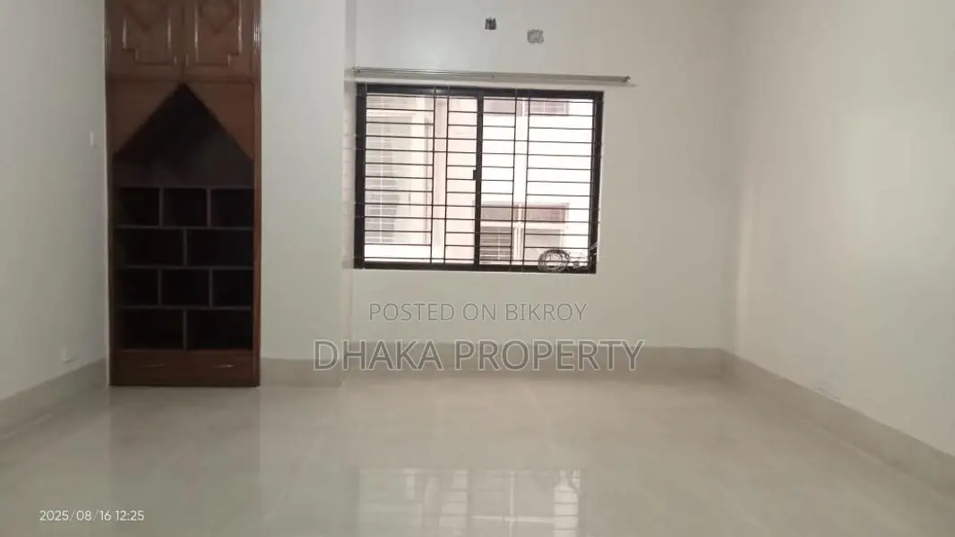 2275SqFt.3Bed Flat Rent at Gulshan Area