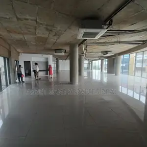 গুলশান এভিনিউতে ১২১০০ বর্গফুটের কমার্শিয়াল স্পেস ভাড়া হবে
