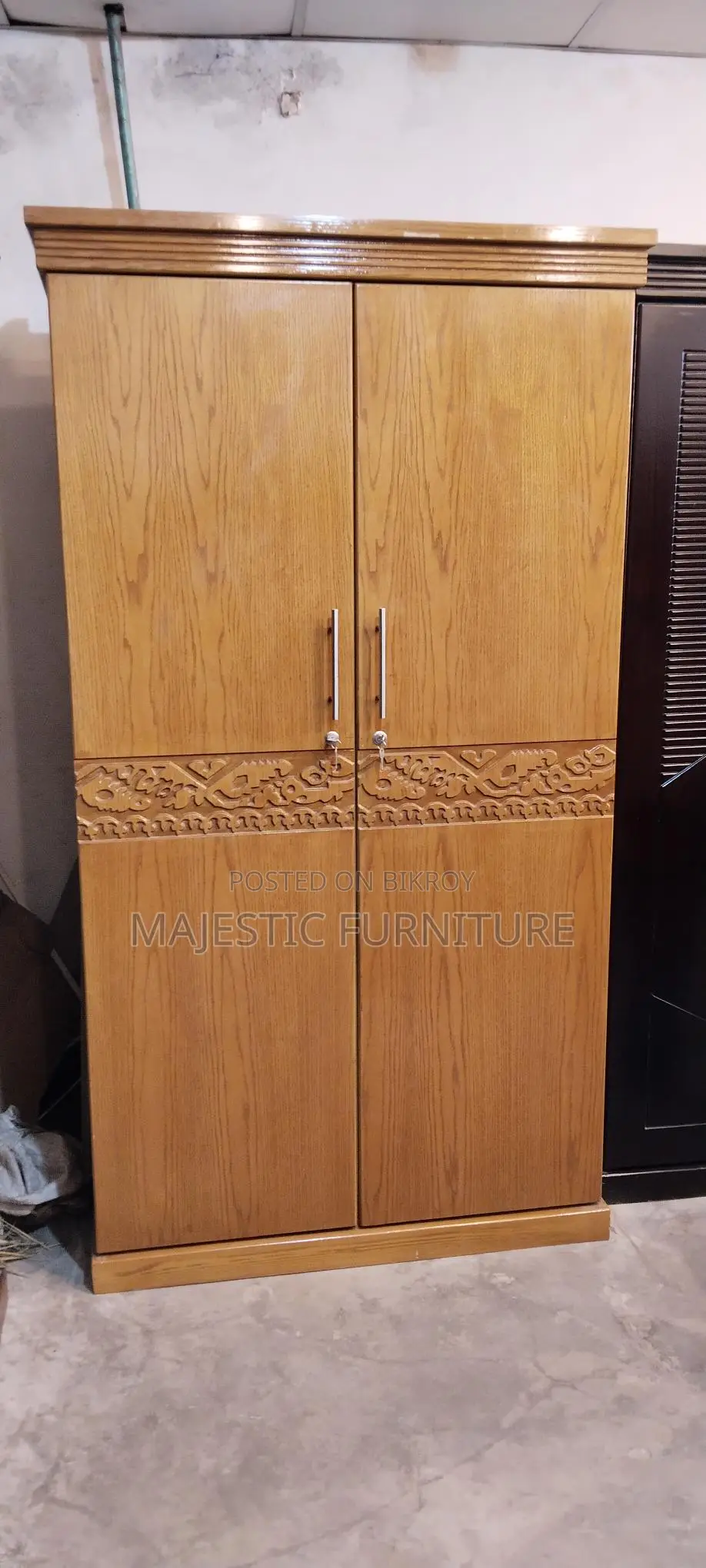 CANADIAN OAK VENEER ALMIRA 2 PALLA. M # 7335.