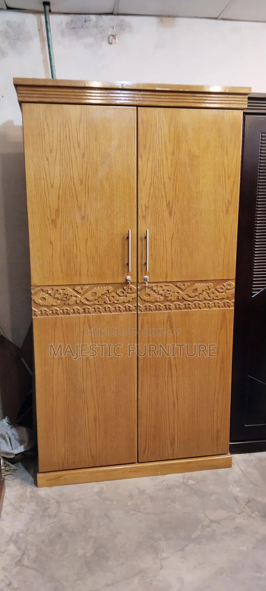 CANADIAN OAK VENEER ALMIRA 2 PALLA. M # 7335.