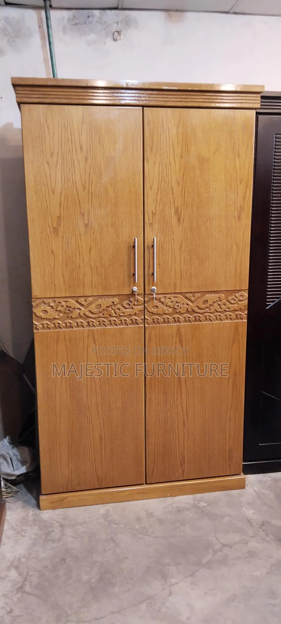 CANADIAN OAK VENEER ALMIRA 2 PALLA. M # 7335.
