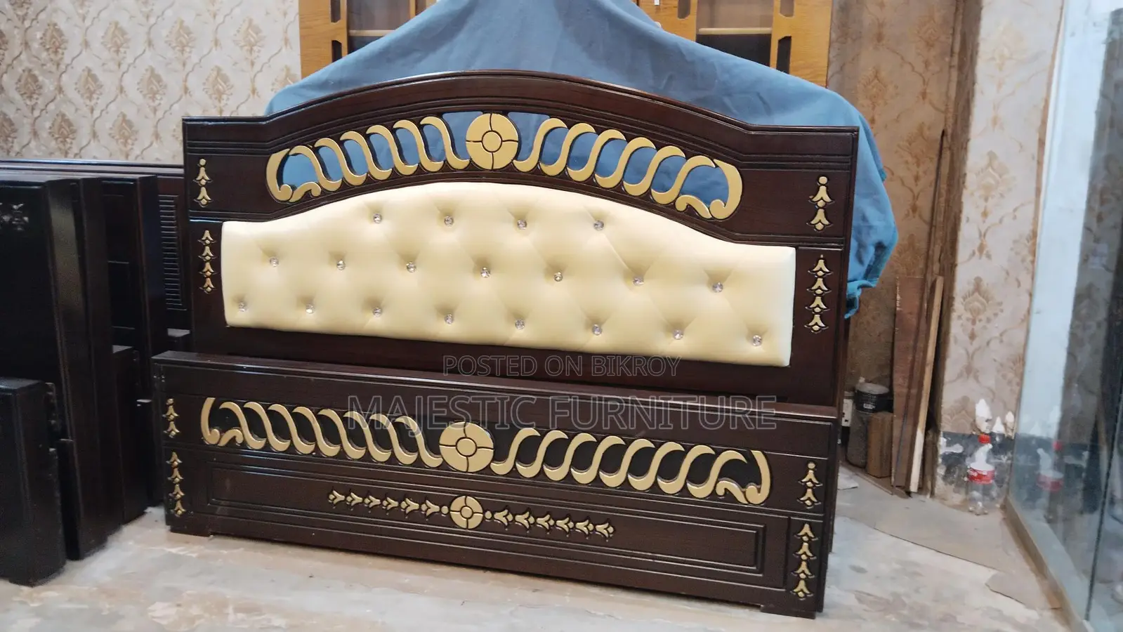 BED 5/7 & 6/7 FEET. M # 6379