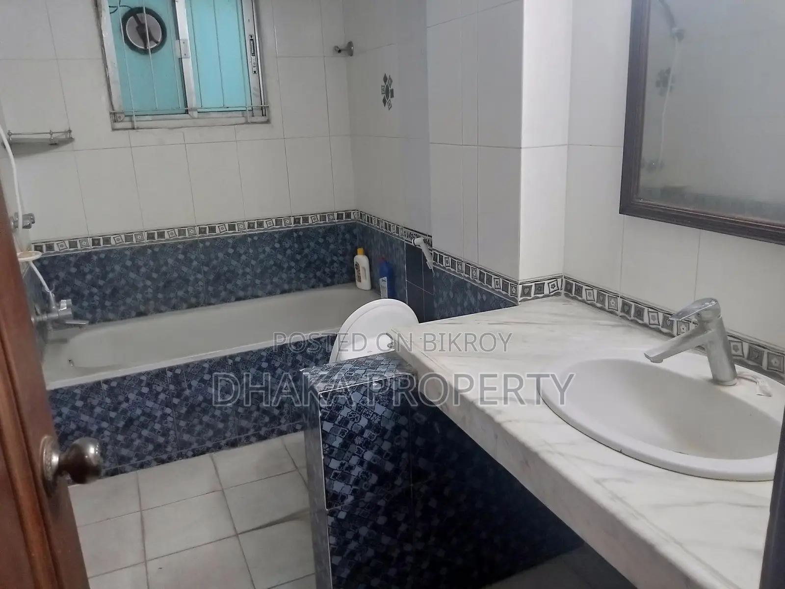 2200-Sqft 3 Bedrooms Apartment Rent in Baridhara Diplomatic Area