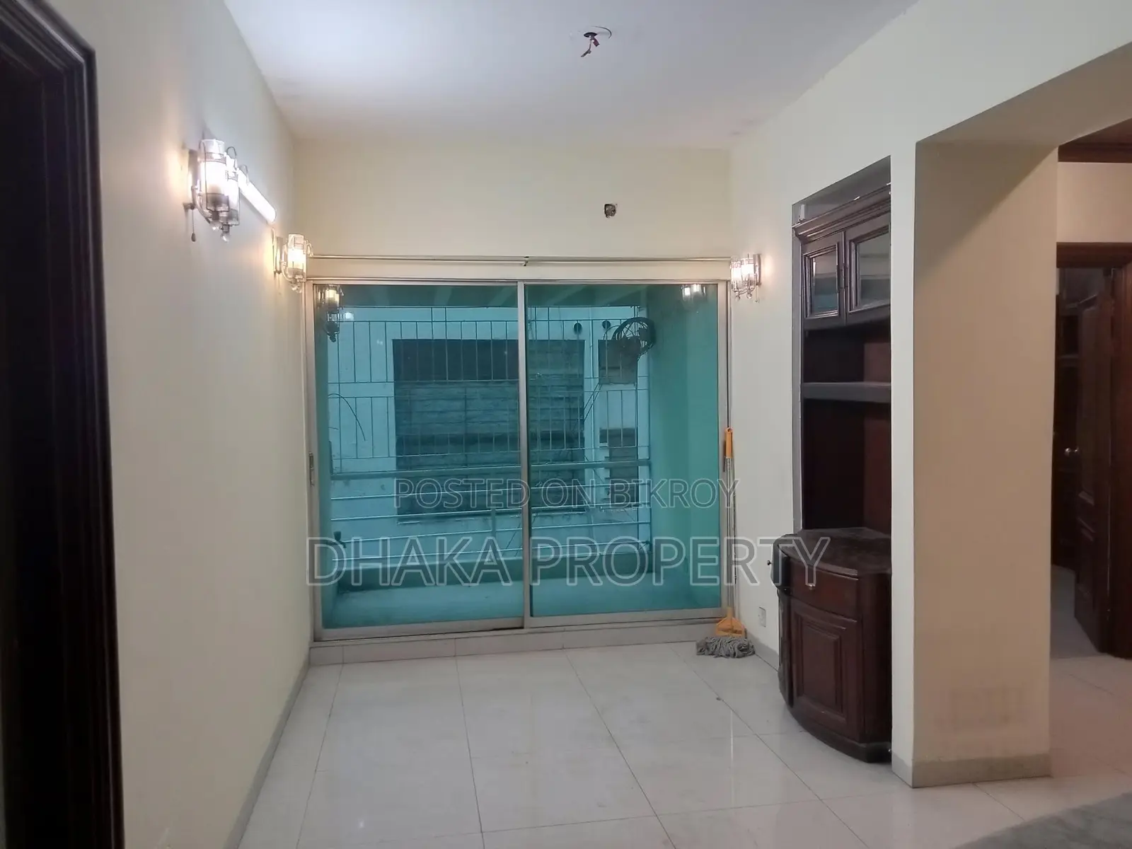 2200-Sqft 3 Bedrooms Apartment Rent in Baridhara Diplomatic Area