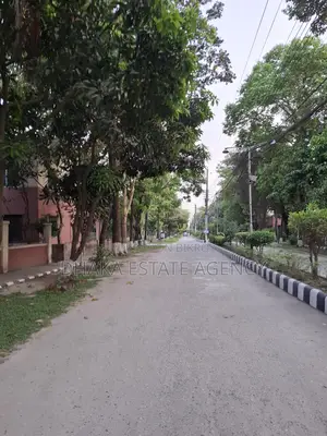 Duplex building for sale in South-facing Pink City