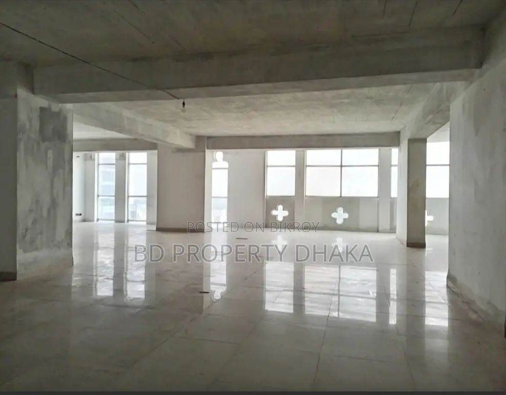 বনানীতে ১৫,৬০০ বর্গফুটের ওপেন কমার্শিয়াল স্পেস ভাড়ার জন্য