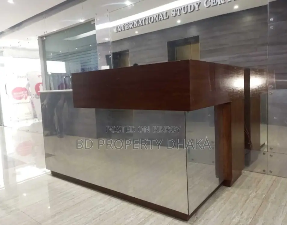 7800Sqft semi furnished open commercial space Rent in Banani