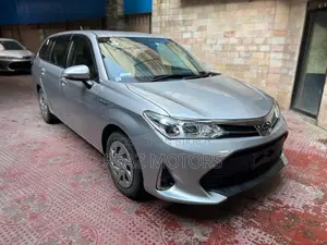 টয়োটা ফিল্ডার ইএক্স প্যাকেজ সিলভার / ২০২০