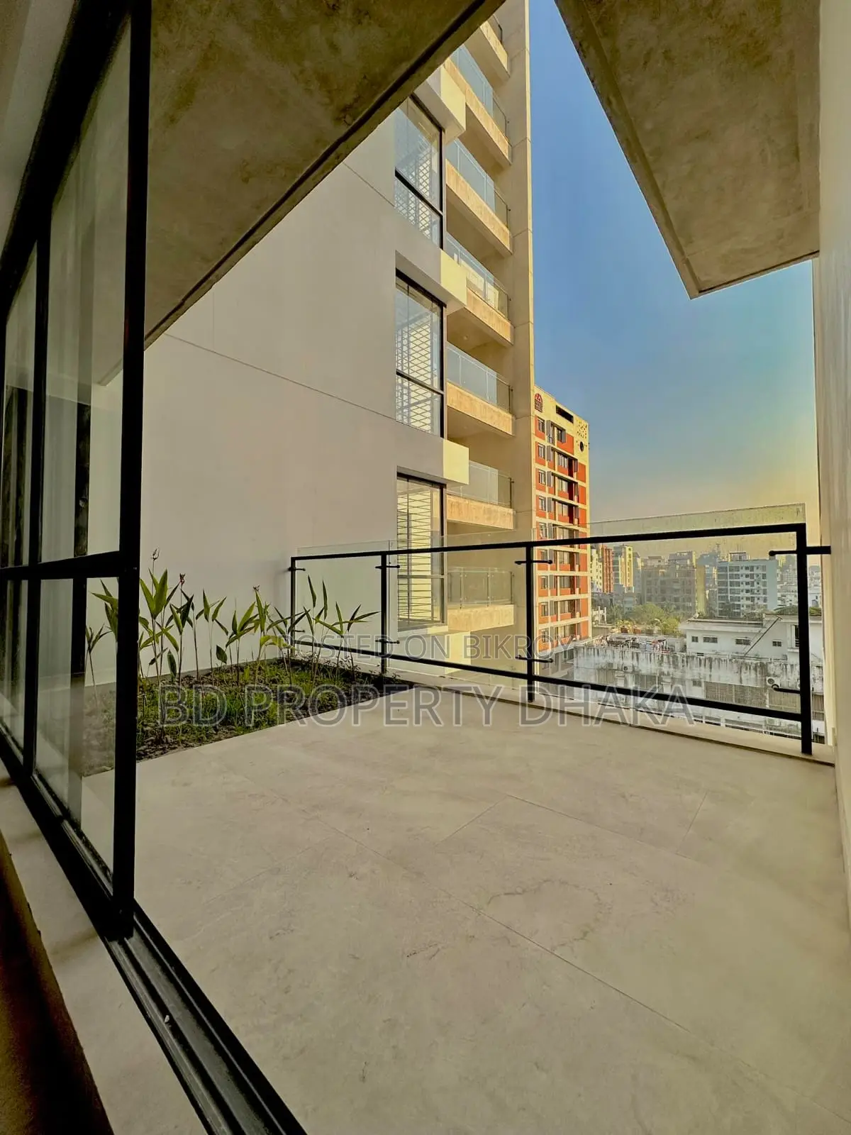 Luxurious Semi-furnished Apartments for Rent