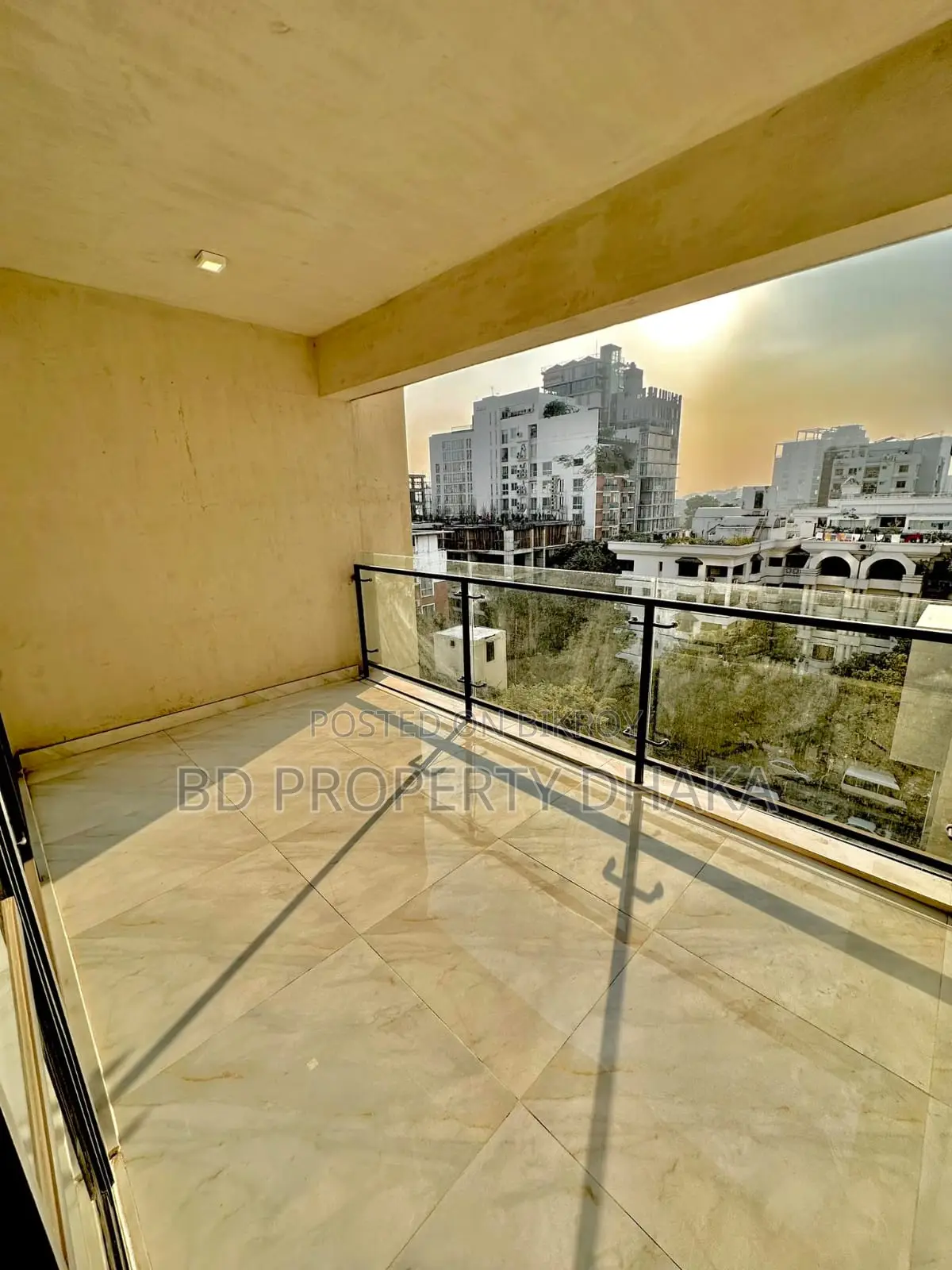 Luxurious Semi-furnished Apartments for Rent