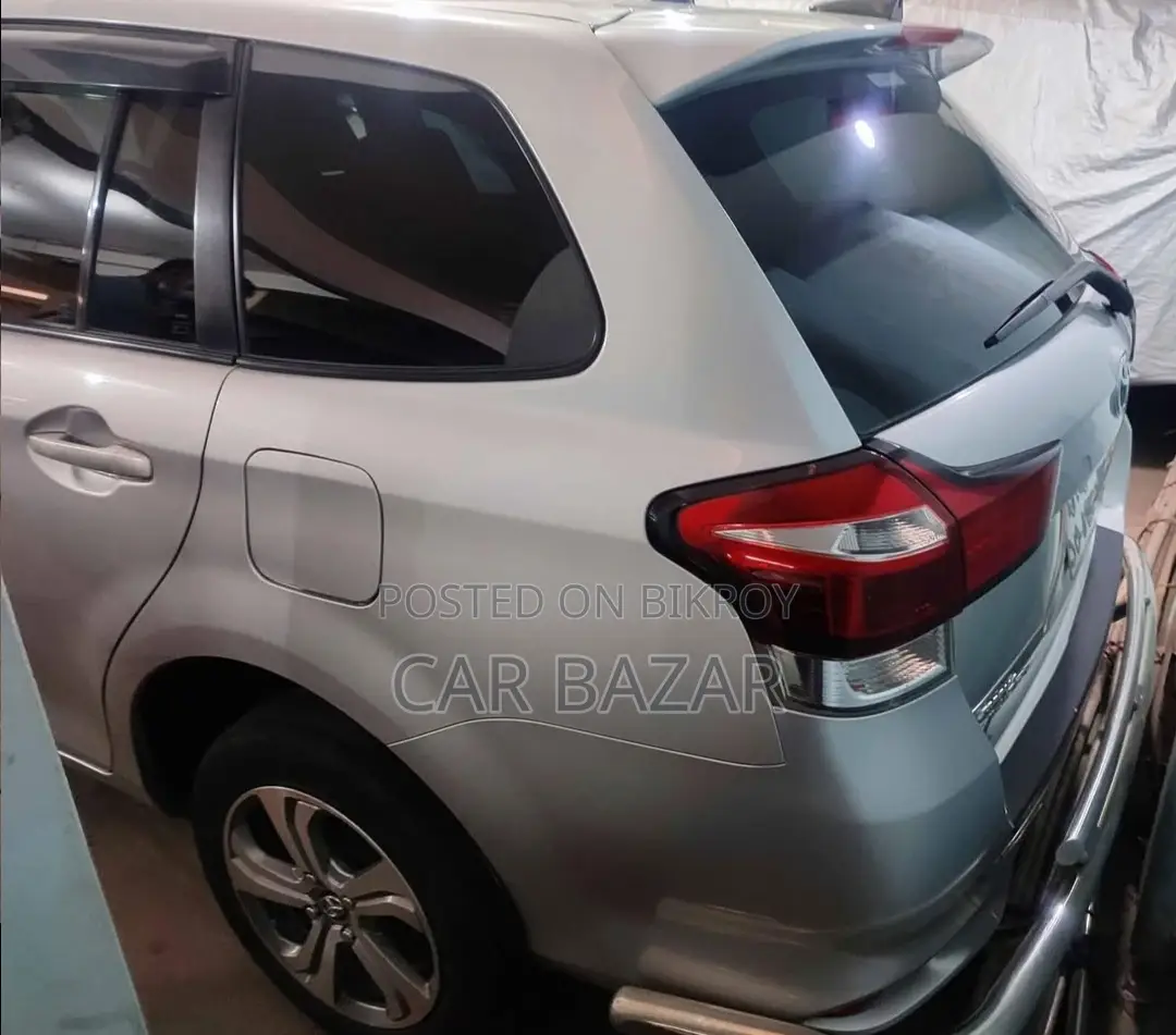 Toyota Fielder X OCTANE SILVER 2015