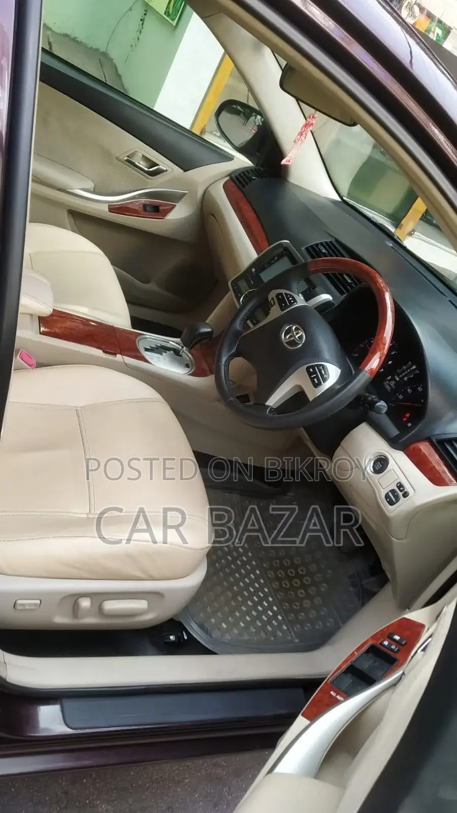 টয়োটা প্রিমিও ১.৫ এফডব্লিউডি ২০১৫ মেরুন
