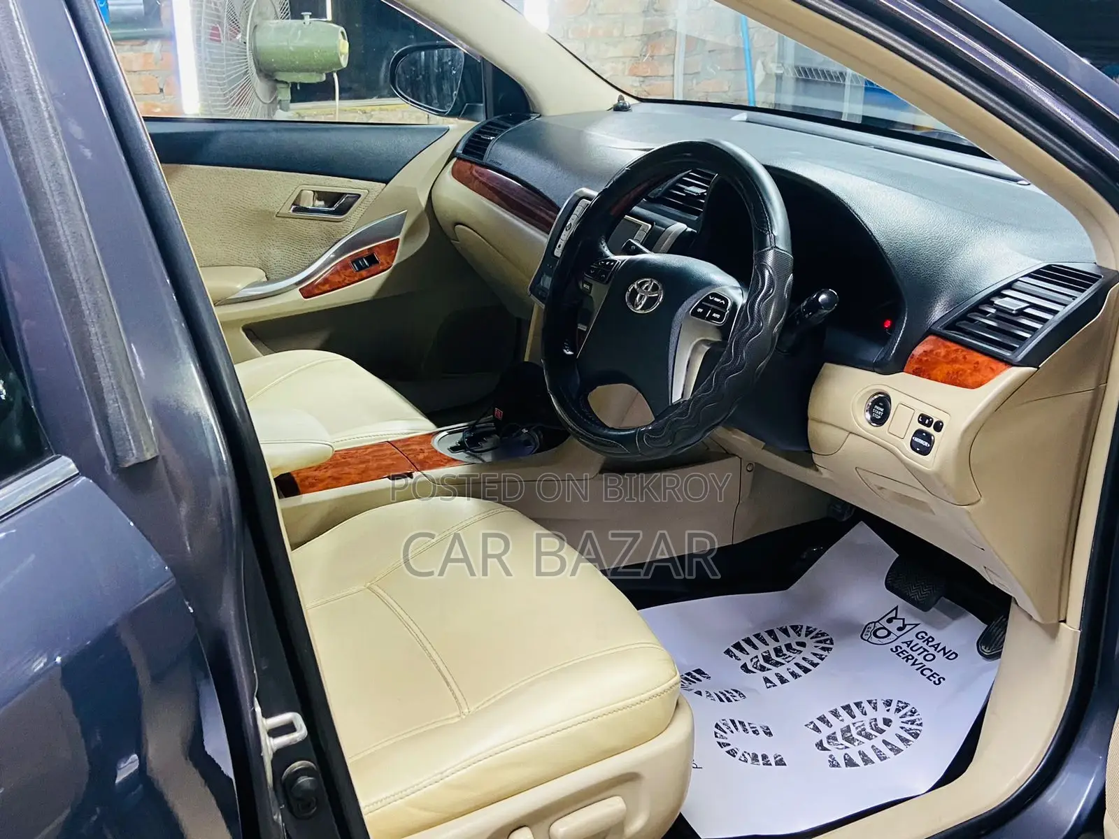 Toyota Premio 1.5 FWD 2014 Gray