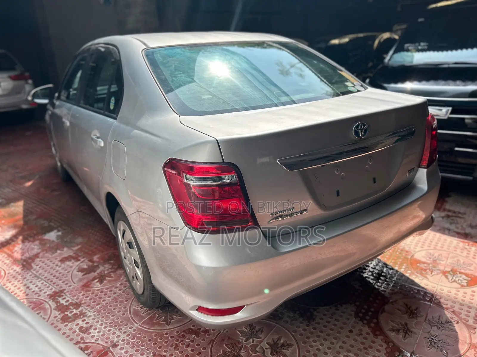 Toyota Axio EX PKG SILVER / 2020