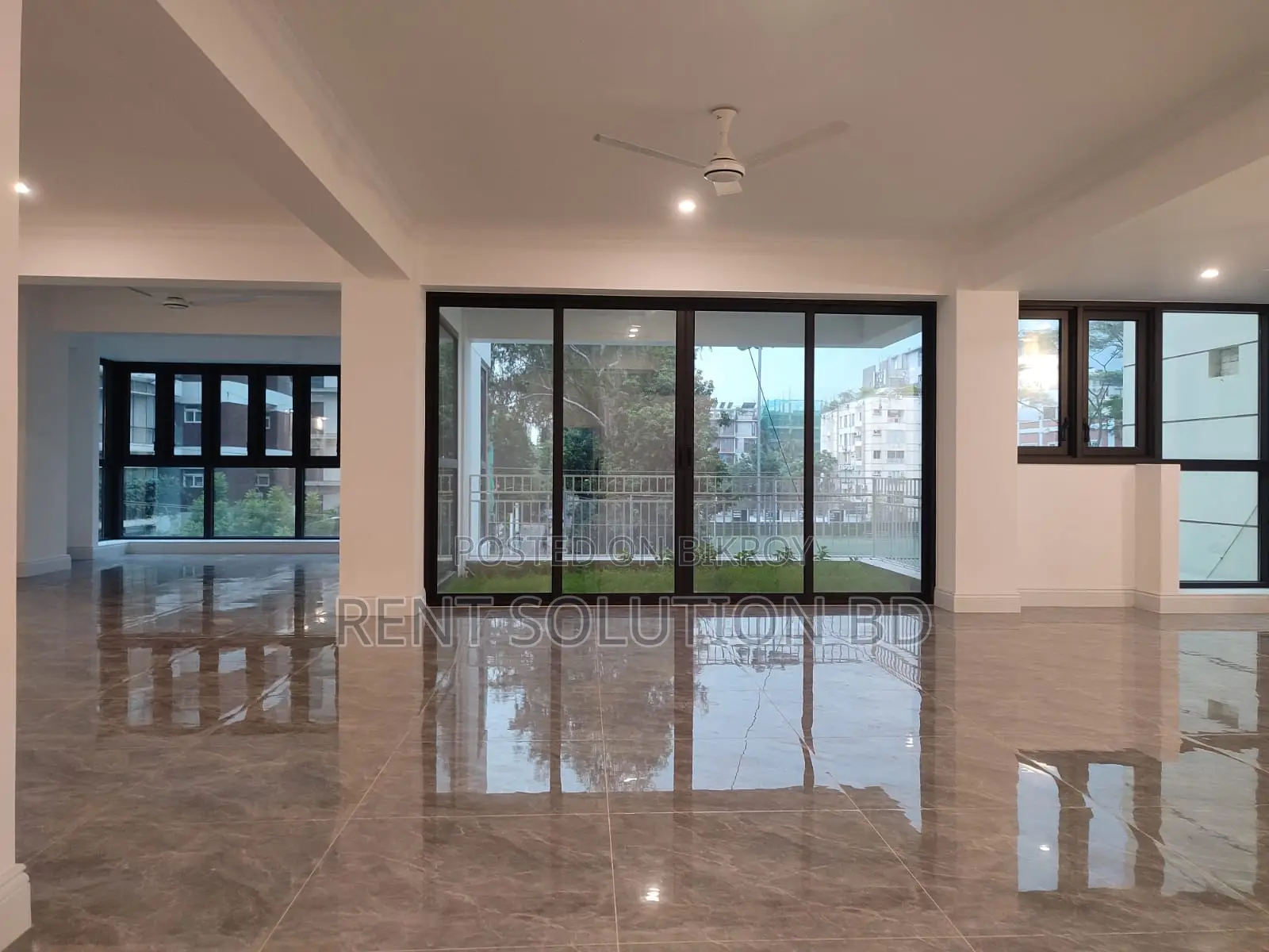 Luxury New Semi furnished Apartment For Rent in Baridhara