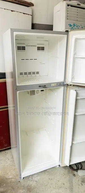 একটি নন ফ্রস্ট ফ্রিজ বিক্রি করা হবে