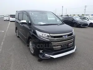 Toyota Noah SI WXB 3 HYBRID 2021