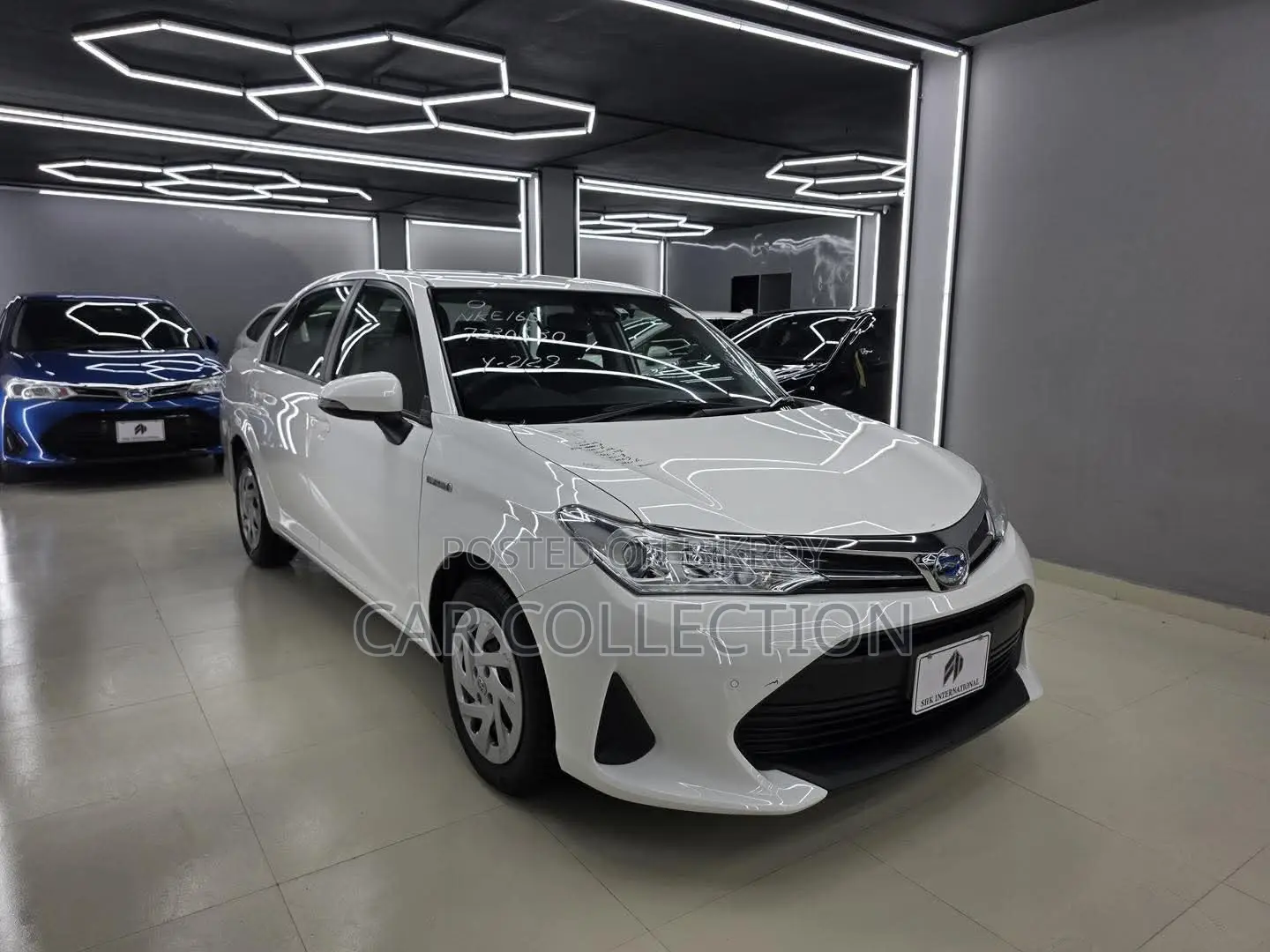 Toyota Axio EX HYBRID 2020