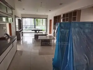 Swmming Pool Gym Full Farnised Flat Rent In Gulshan North