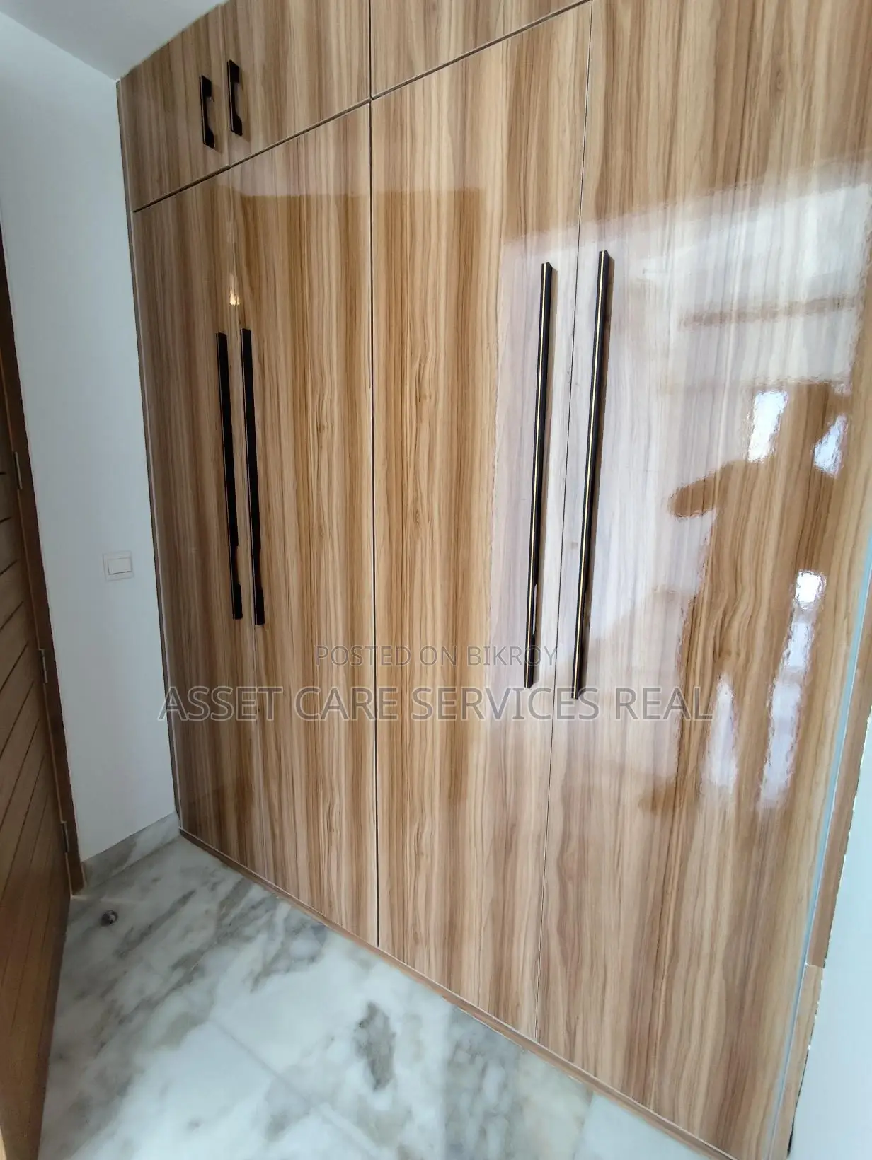 Gorgeous Marvel Lake View Gym-Pool New Apartment Rent North Gulshan