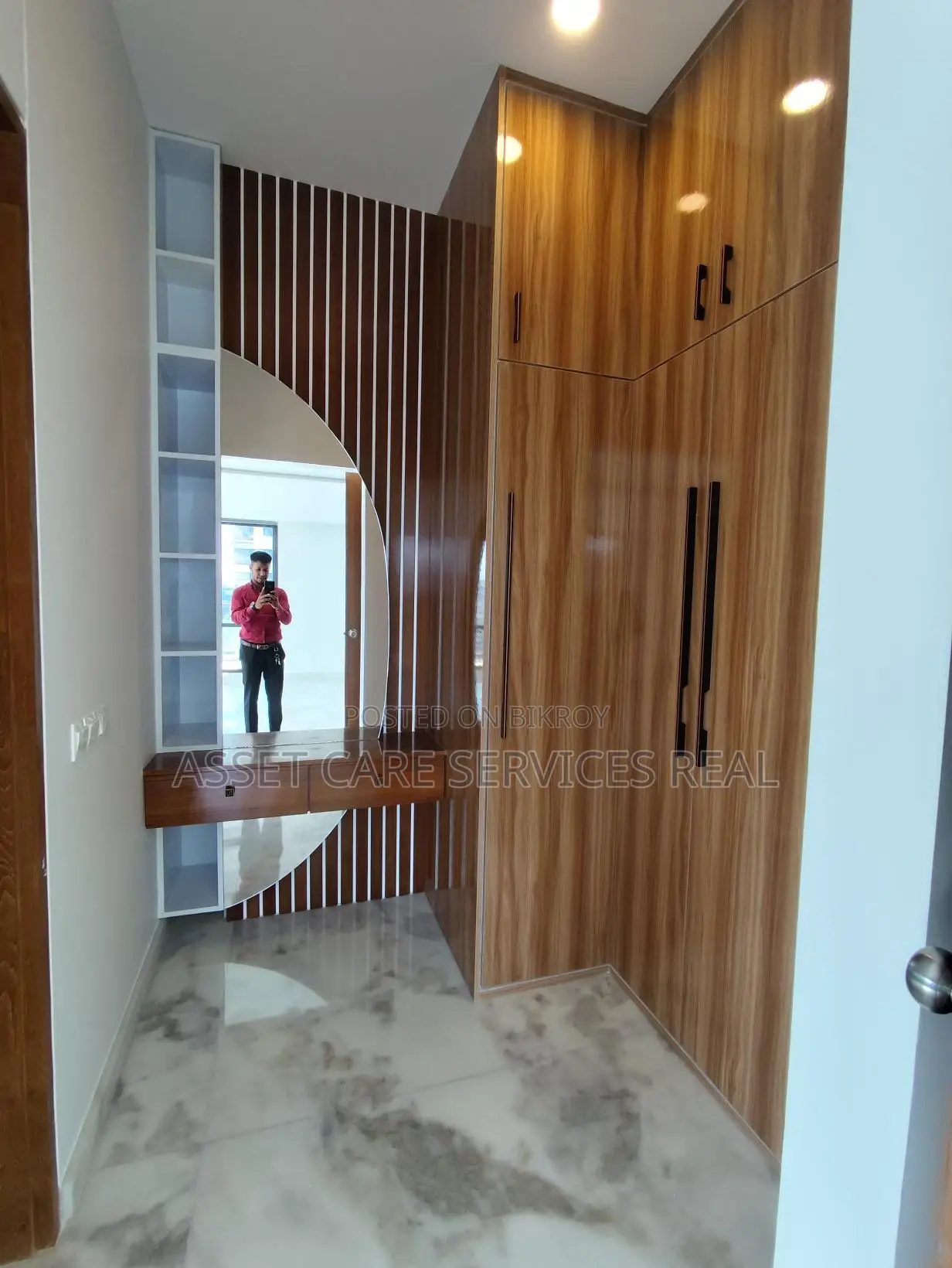 Gorgeous Marvel Lake View Gym-Pool New Apartment Rent North Gulshan