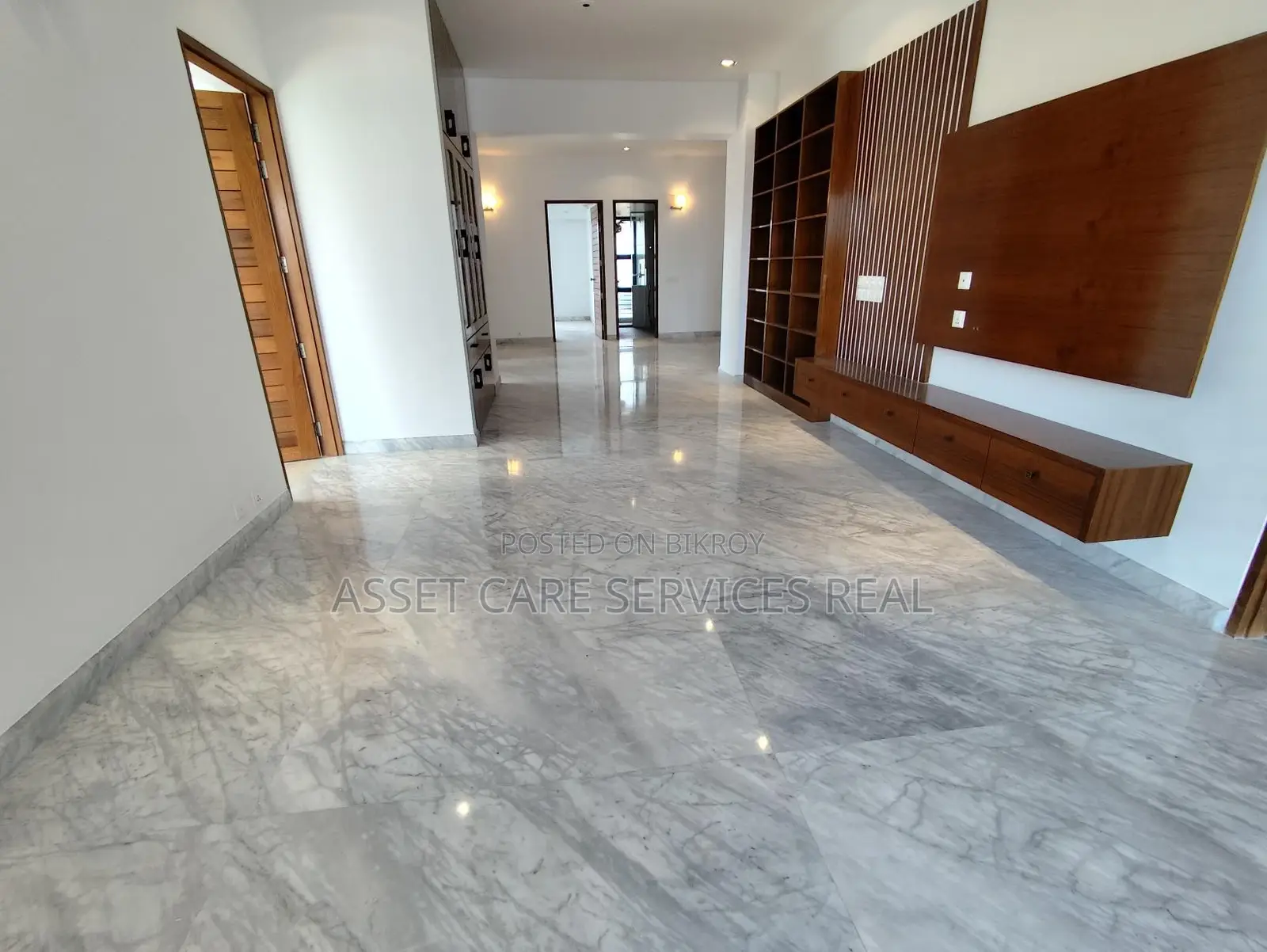 Gorgeous Marvel Lake View Gym-Pool New Apartment Rent North Gulshan